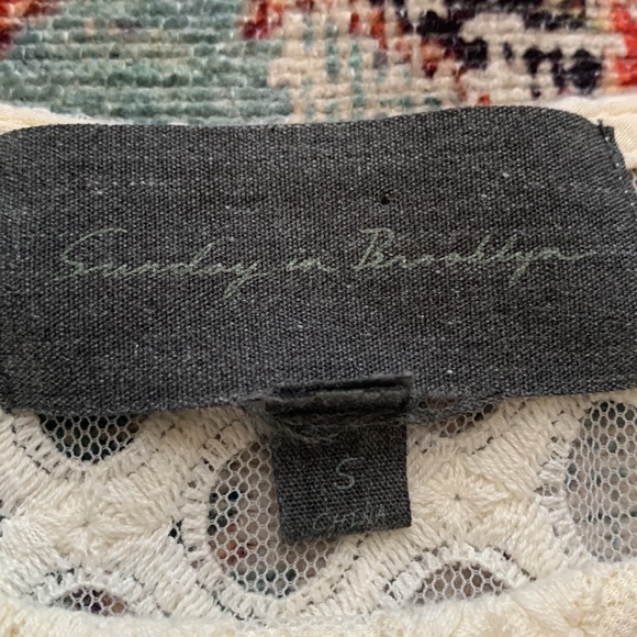 Anthropologie embroidered peasant top blouse boho Small 4 6 Top shirt blouse EUC - Picture 3 of 5